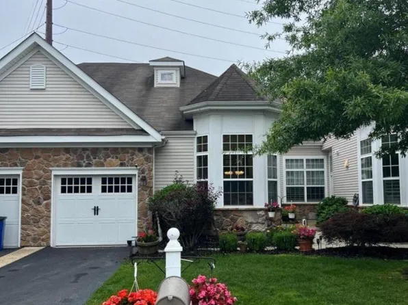 86 Ables Run Dr, Absecon, NJ 08201