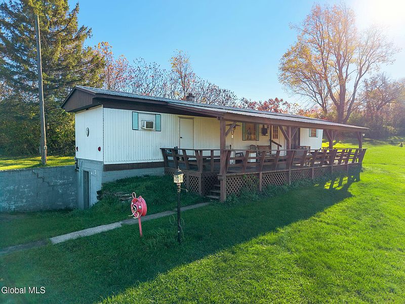3rd image of 112 Nestle Road