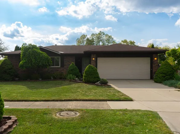 25388 Kelli Ct, Taylor, MI 48180