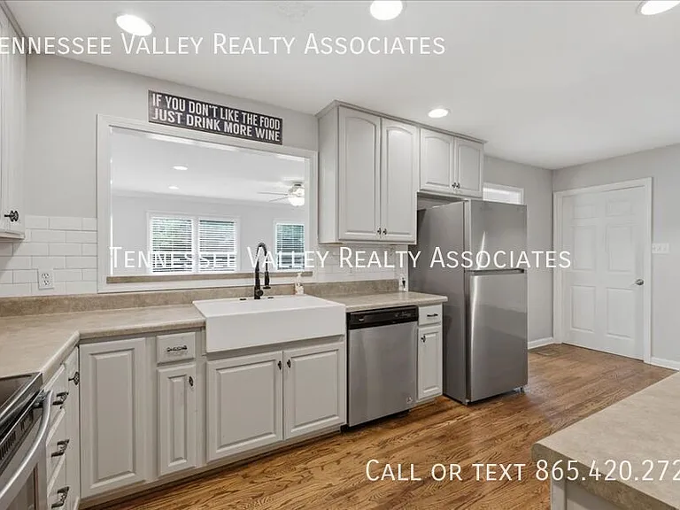 729 Waco Rd — Photo 7