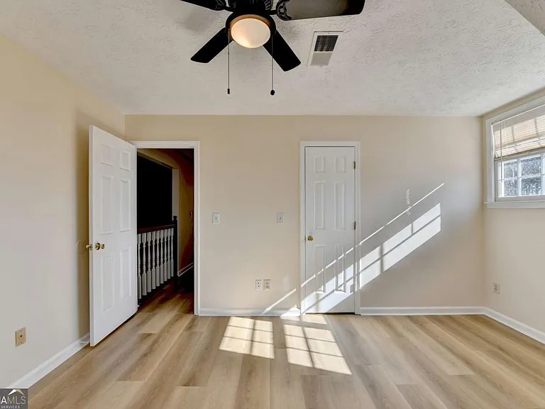 3945 Genoa Ct — Photo 37