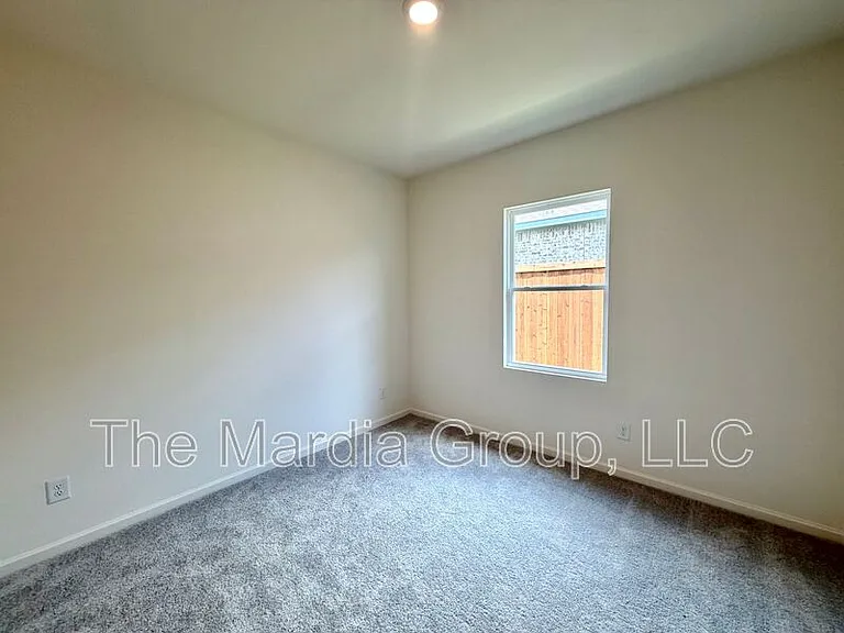 1213 Herring Dr — Photo 14