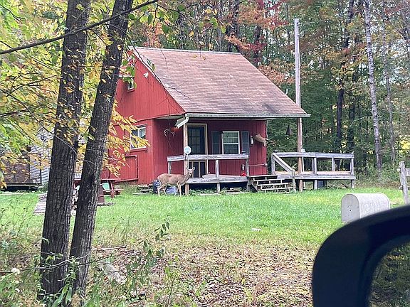 2nd image of 354 Strait Rd