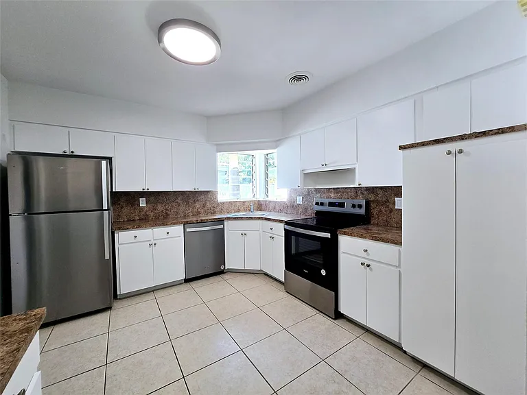1524 NE 5th Ave — Photo 21