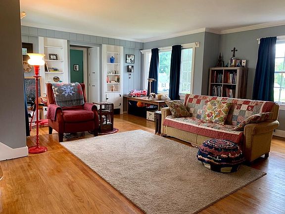 5th image of 222 Concord Ave