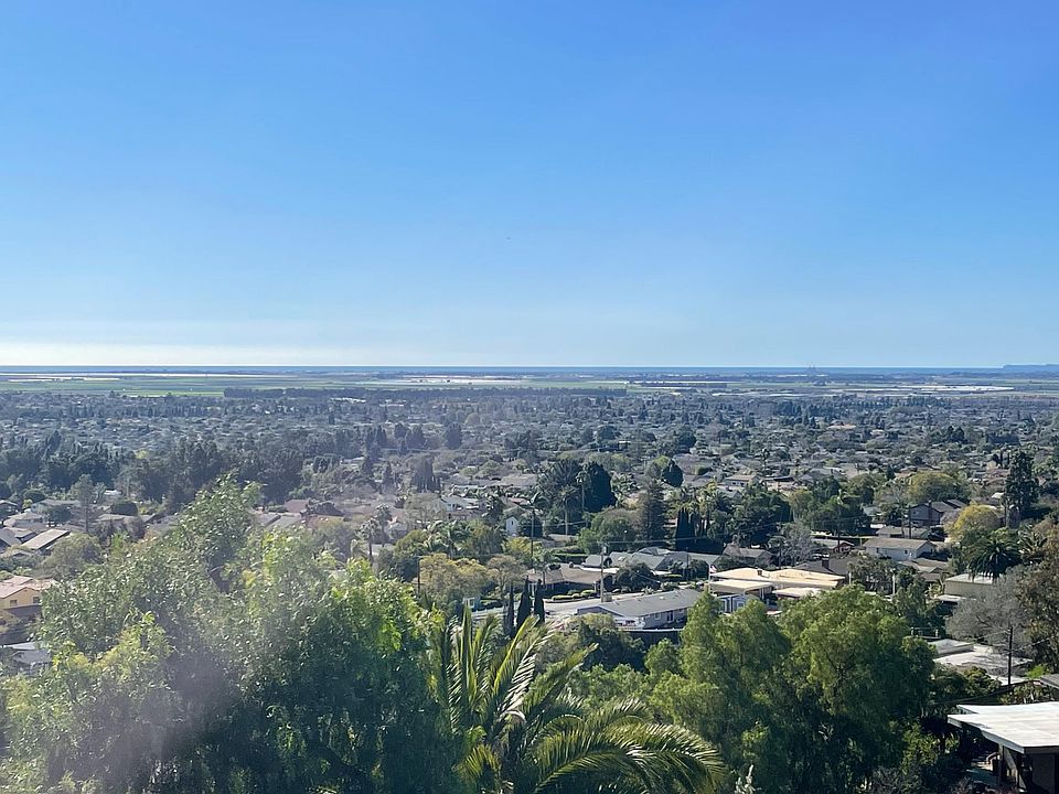 1st image of 400 Valencia Dr