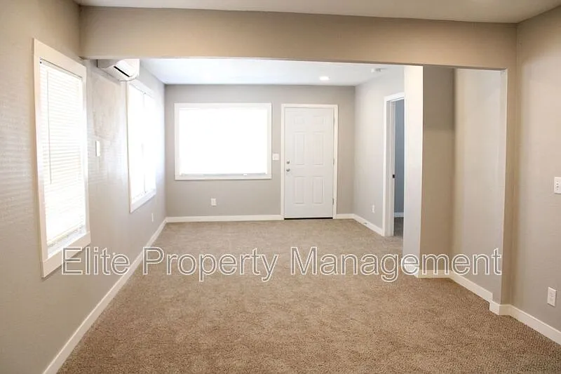 2 bed, 1.0 bath, 672 sqft, $1,075 — Photo 4