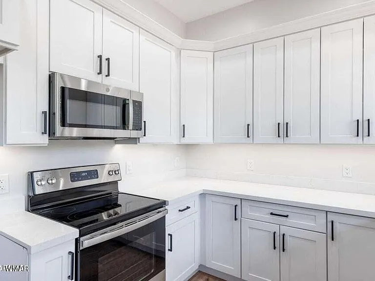 1400 W Navajo Ln #14 — Photo 6