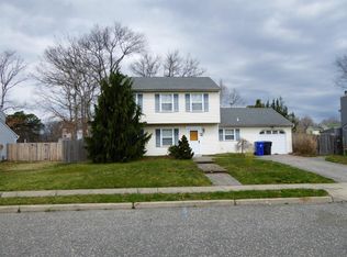 163 Village Rd, Toms River, NJ 08755