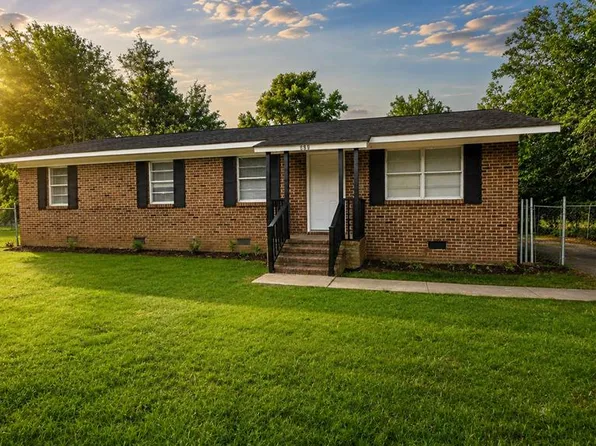 220 Ebony Ln, Albany, GA 31701