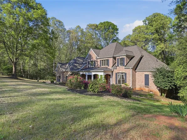 225 Ansonborough, Belton, SC 29627