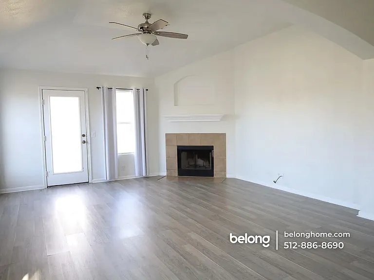 4800 Fort Moultrie Ln — Photo 8