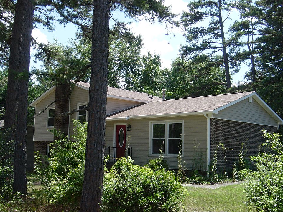 2nd image of 315 Warwick Dr