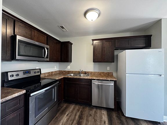 4th image of 708 Old Morgantown Rd APT 102