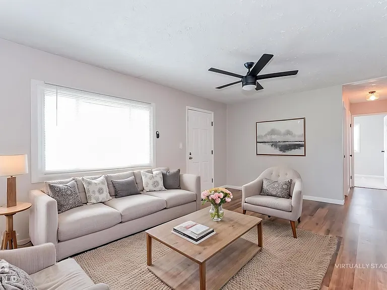 245 Saint Christopher Ln — Photo 3