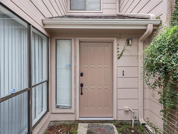 3rd image of 13806 Hollowgreen Dr #333/309