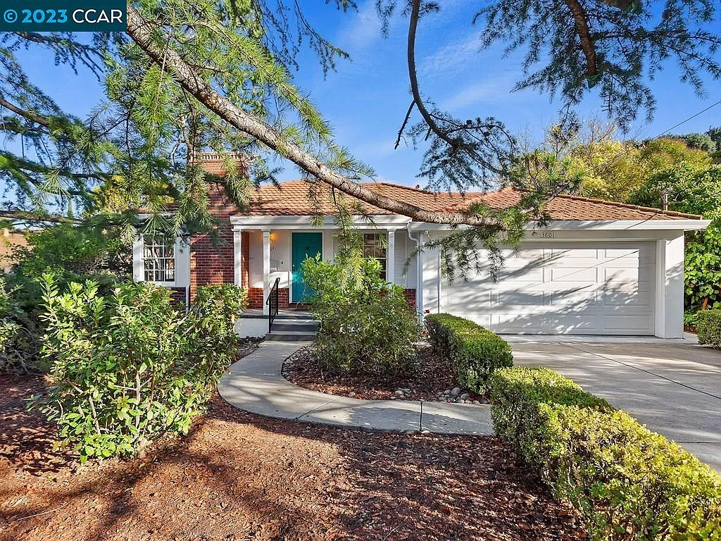 3801 Canyon Way photo 1