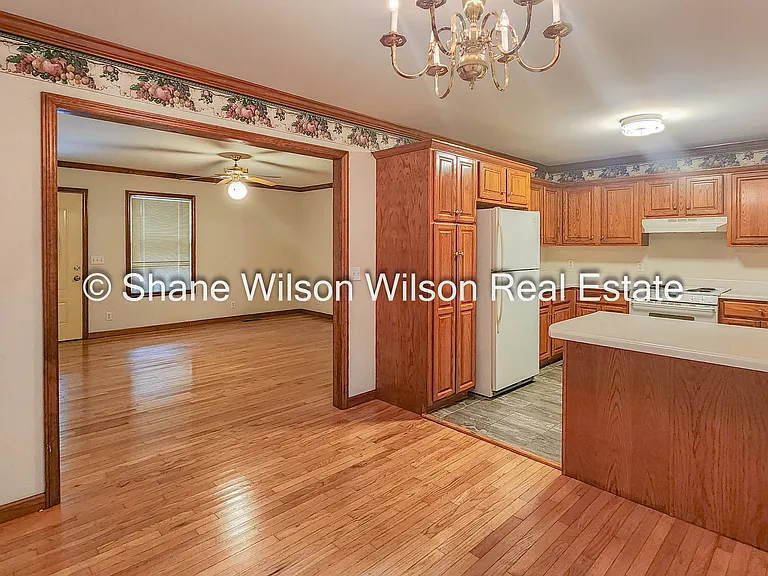 2015 Kate Ann Dr #B — Photo 3