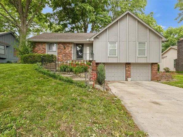 11908 Charlotte St, Kansas City, MO 64145