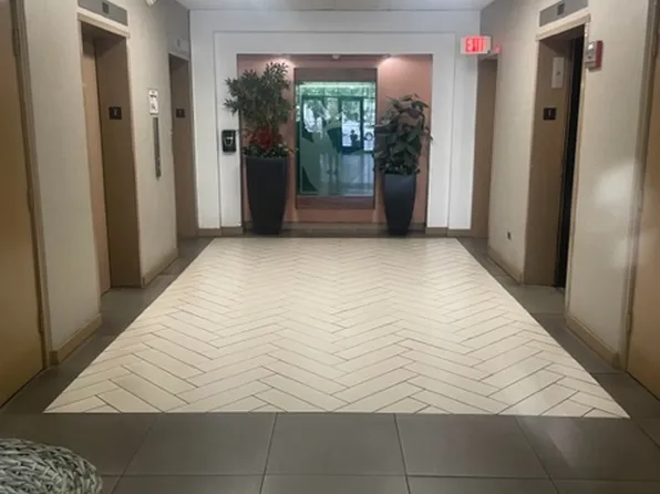 747 Amana St, Honolulu, HI