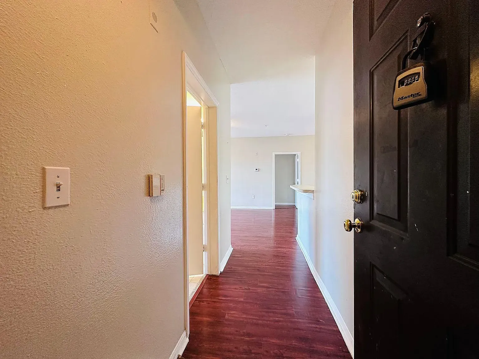 2 bed, 1274 sqft, $1,745 — Photo 3