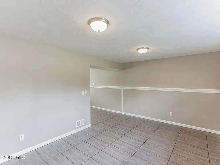 456 Brook Forest Dr — Photo 4