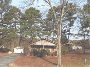 11 Garmon Dr, Gadsden, AL 35906
