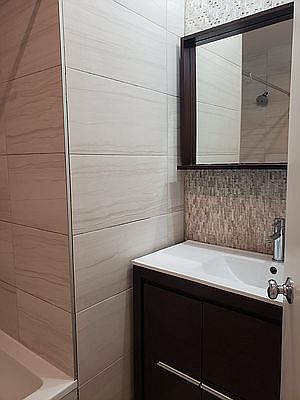 5th image of 315 Rogers Ave #2