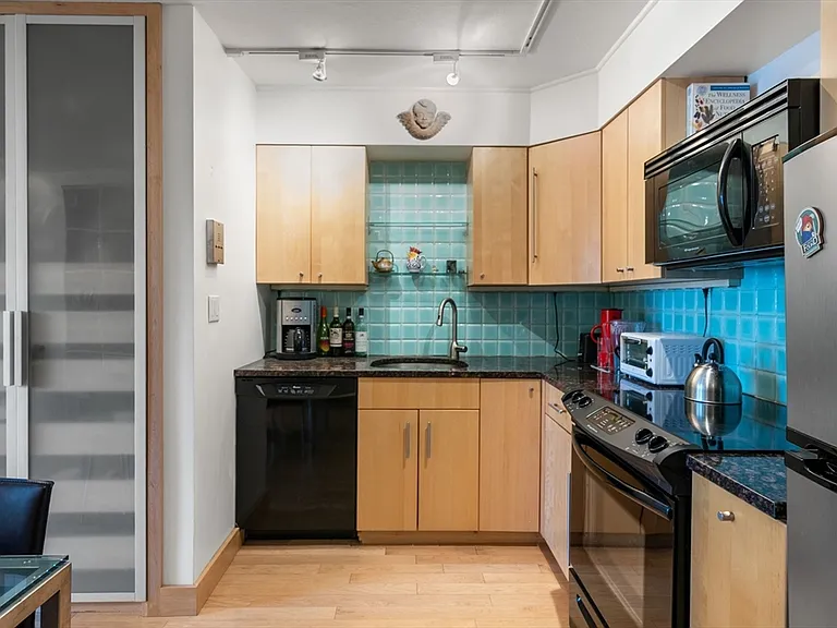 29 Concord Ave #302 — Photo 3