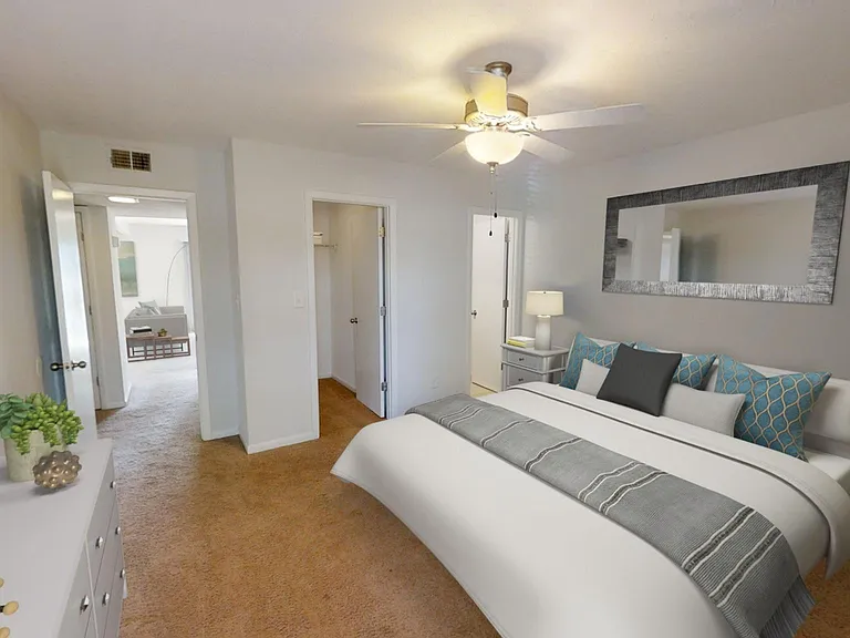 Village Gate Apartments — Photo 41