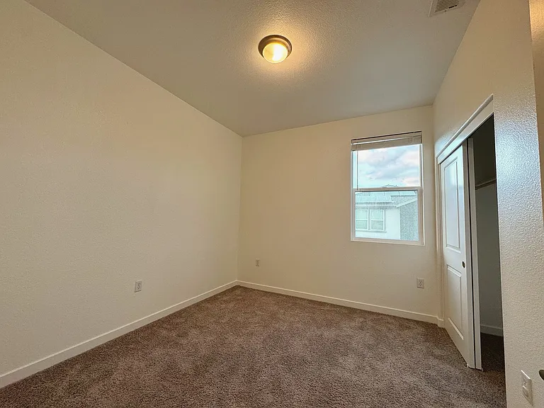 1520 Landing St — Photo 7