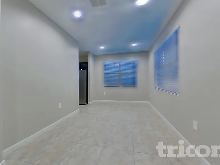 30361 W Crittenden Ln — Photo 16