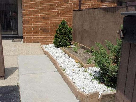 3rd image of 1631 W Edgerton Ave Unit E