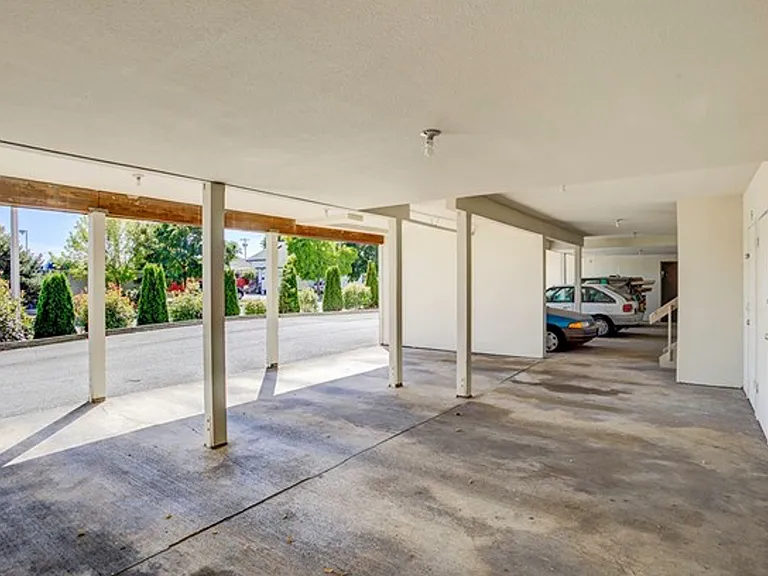 9925 Everett (Wildwood) — Photo 38