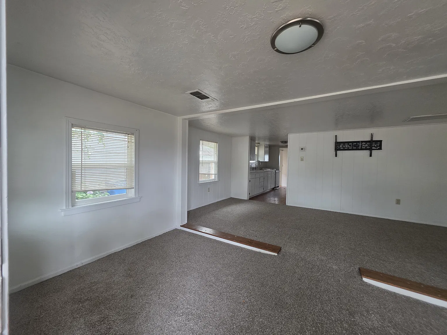 3 bed, 1186 sqft, $1,795 — Photo 3
