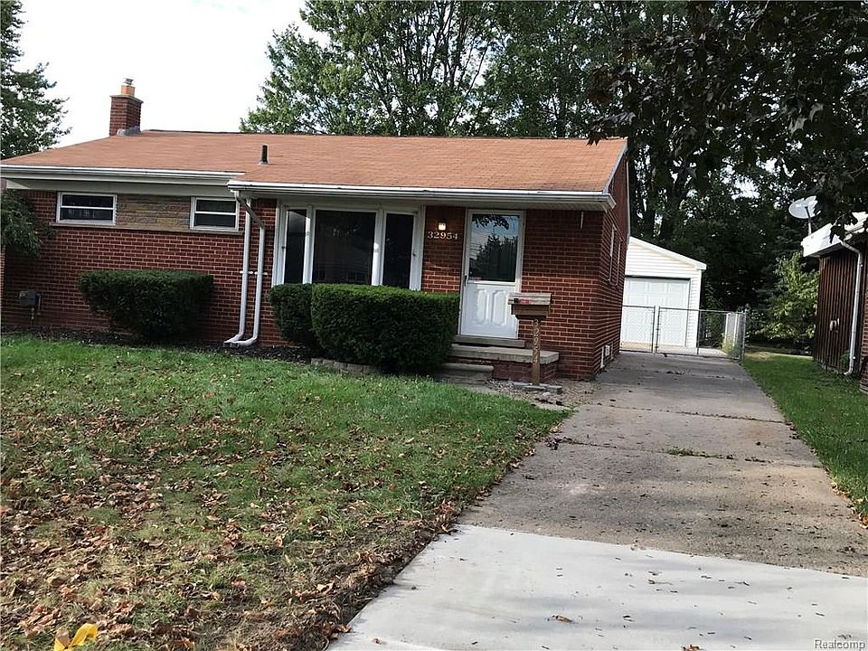 1st image of 32954 Franklin St