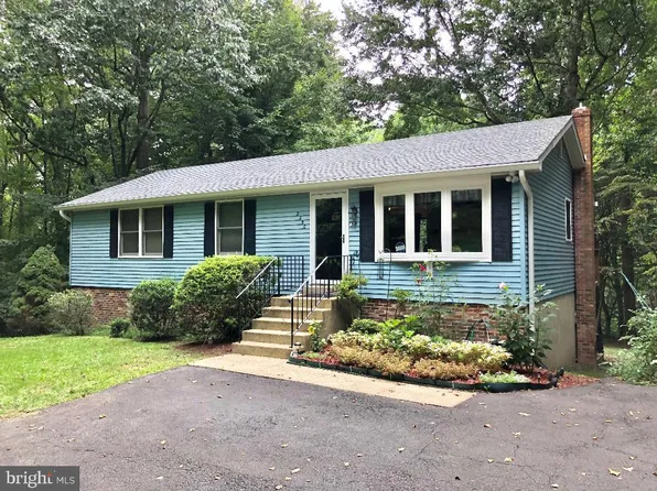 2850 Lochness Ln, Chesapeake Beach, MD 20732