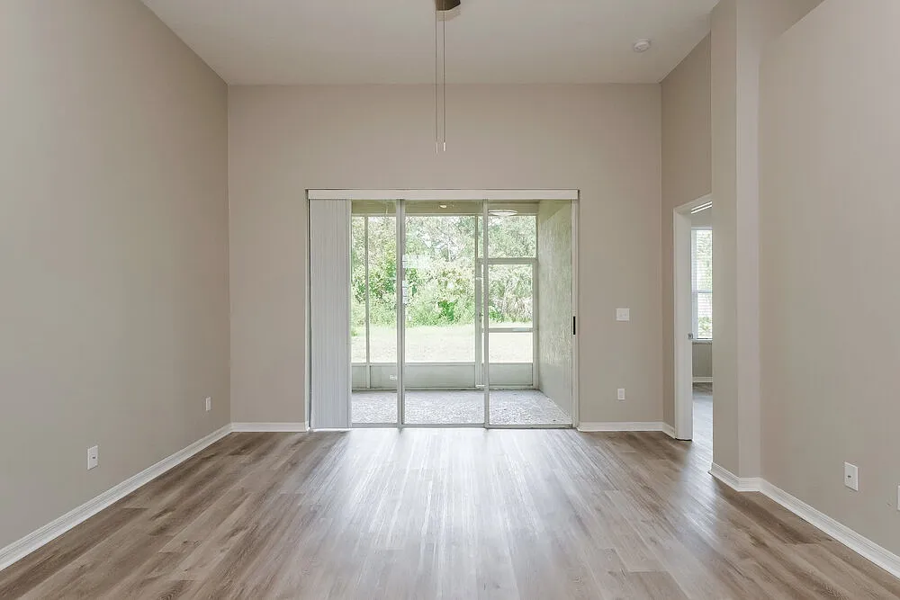 3 bed, 2.0 bath, 1756 sqft, $2,600 — Photo 3