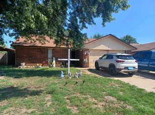 5416 Arrowhead Dr, Enid, OK 73703