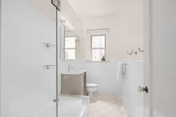 Sold by Compass | media 7