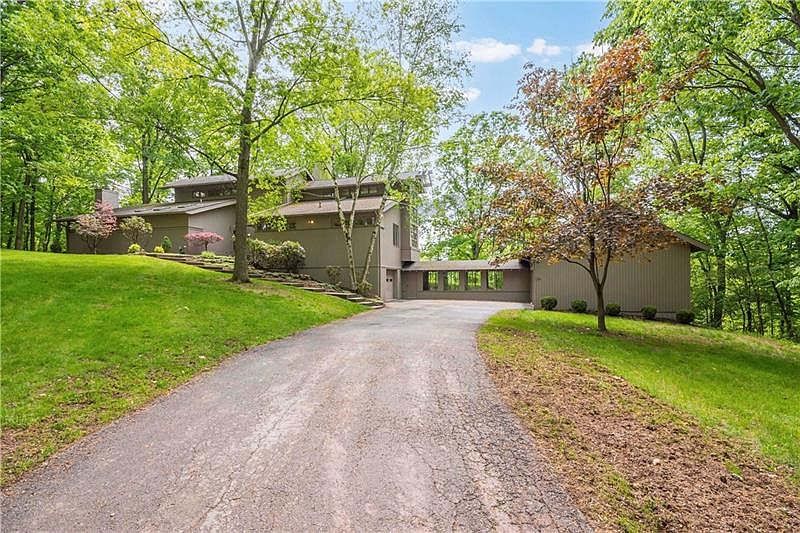 30 Windy Hill Ln N, Eighty Four, PA 15330 | Zillow