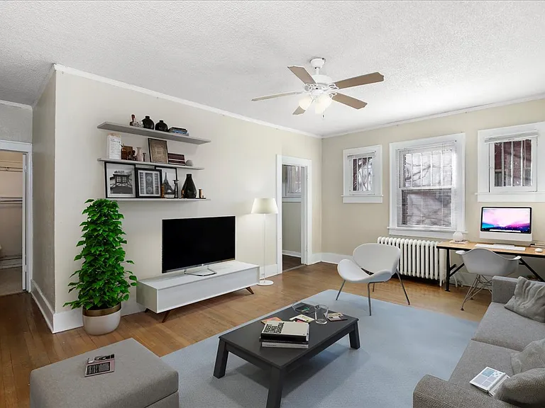 975 N Washington St #3 — Photo 3