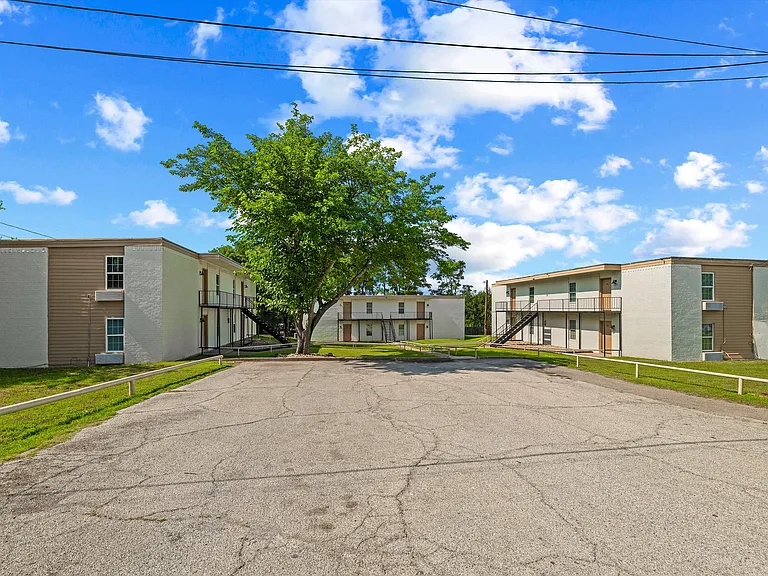 312 W Rentz St #93 — Photo 3