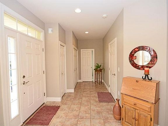 2nd image of 279 Sparrow Ln