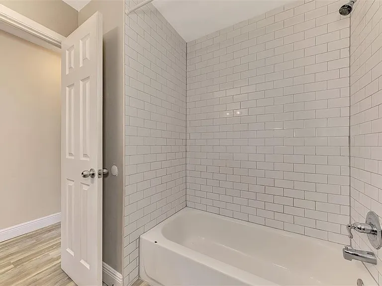 5520 Hayden Blvd — Photo 31