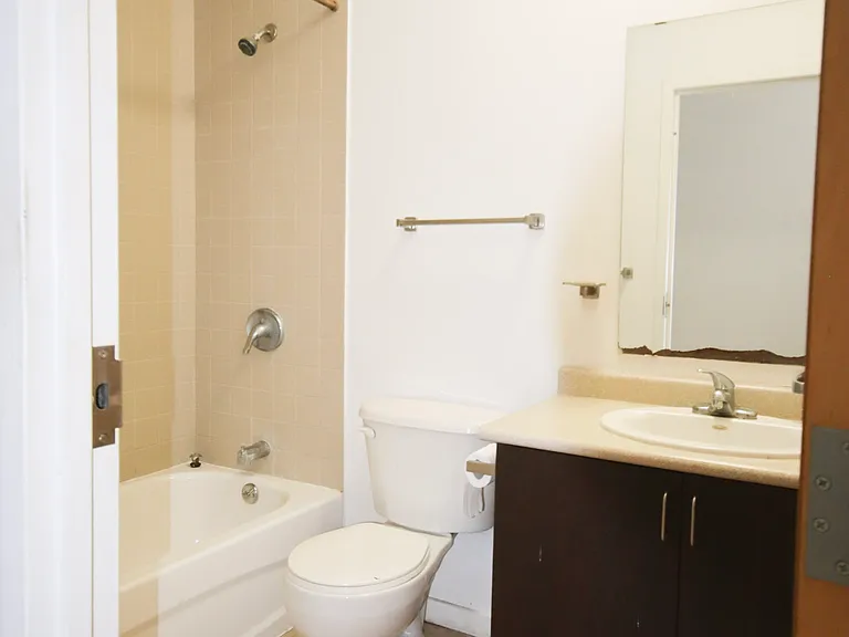 35 Water St S #306 — Photo 11