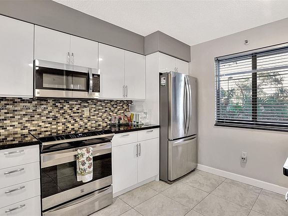 5th image of 2334 S Cypress Bend Dr APT 105