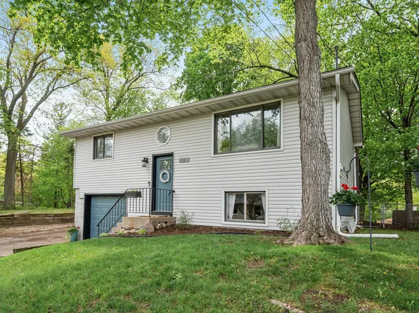 2861 Essex Rd, Mound, MN 55364