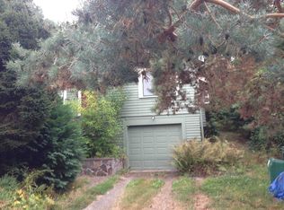 2715 NE 103rd St, Seattle, WA 98125