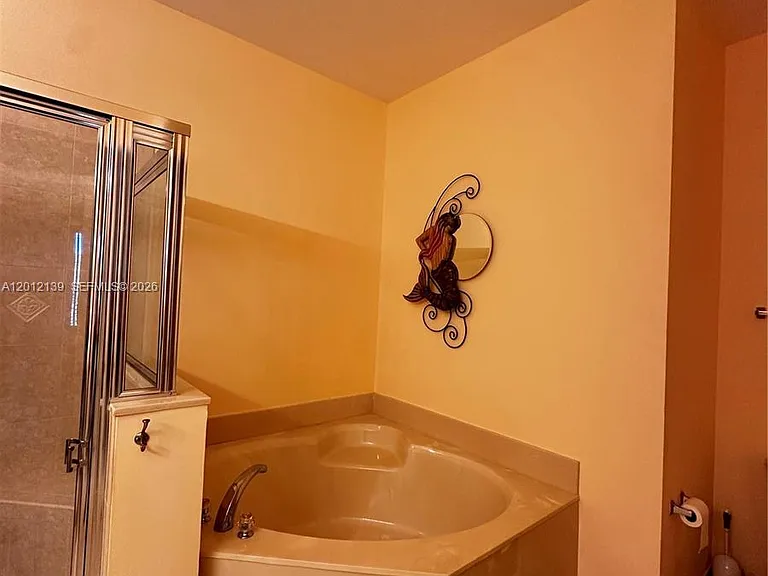 606 Mariner Bay Blvd — Photo 7